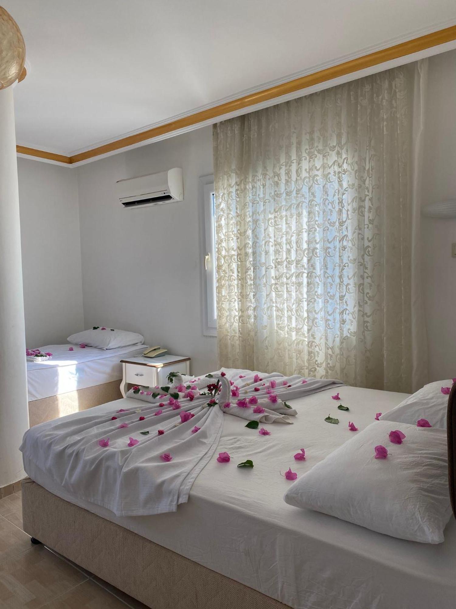Jasmin Blue Otel Силифке Екстериор снимка