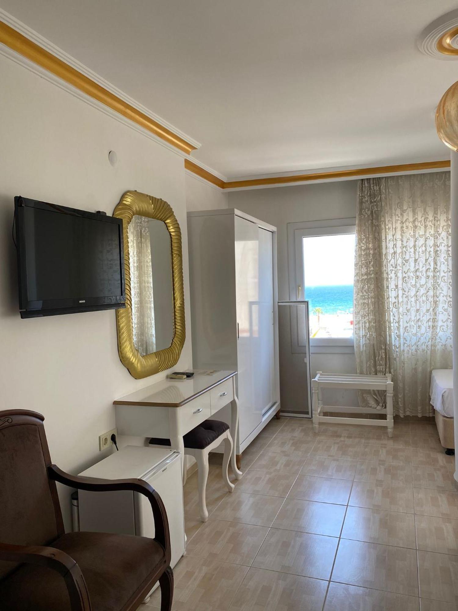 Jasmin Blue Otel Силифке Екстериор снимка