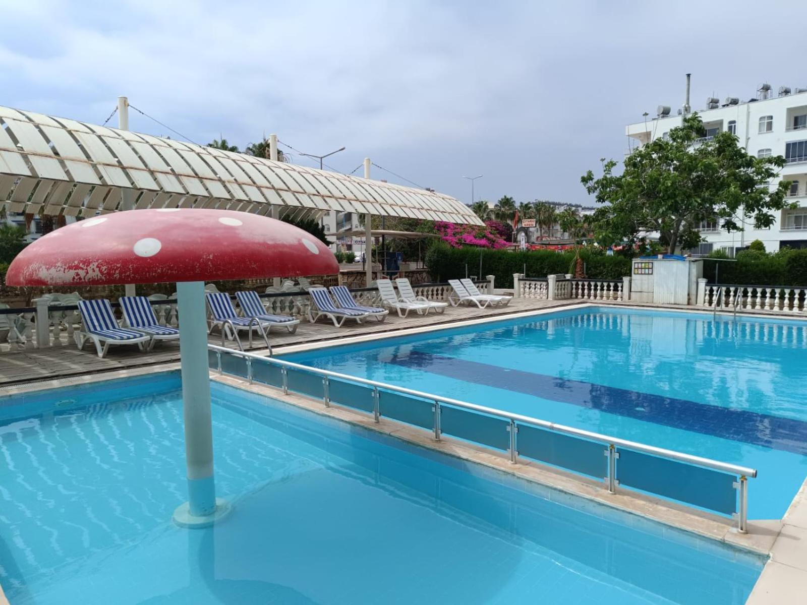 Jasmin Blue Otel Силифке Екстериор снимка